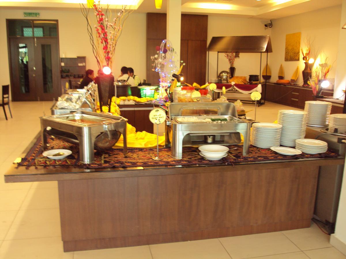 Hotel Felda Residence Tanjung Leman Jemaluang Екстериор снимка
